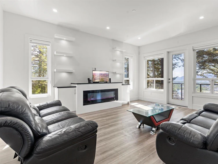 46068 Crestview Drive, Chilliwack, BC, V2R 6G4 - 6