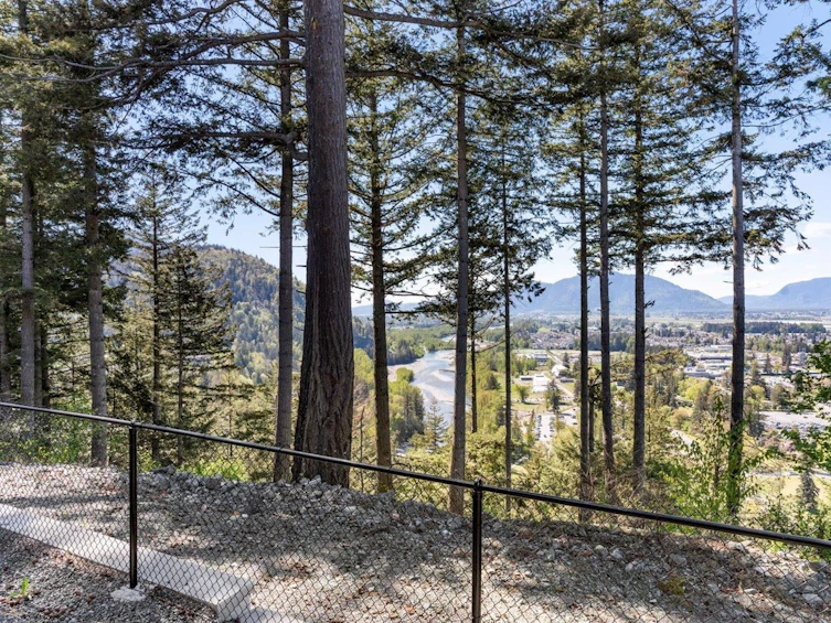 46068 Crestview Drive, Chilliwack, BC, V2R 6G4 - 39