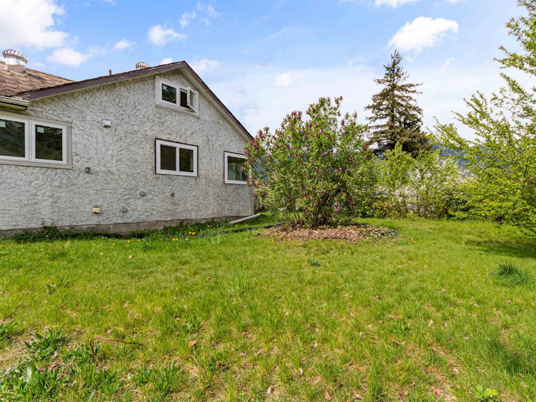 677 5th Avenue, Hope, BC, V0X 1L0 - 8