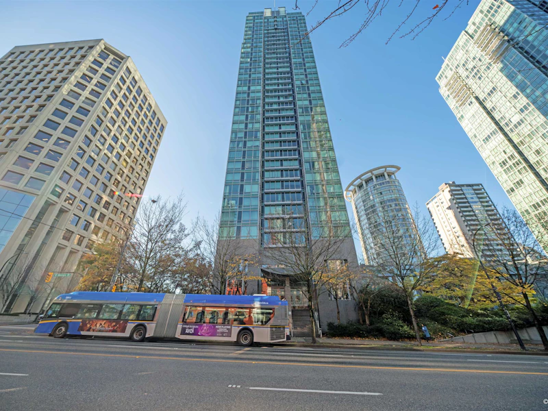 3003 - 1200 W Georgia Street, Vancouver BC V6E 4R2