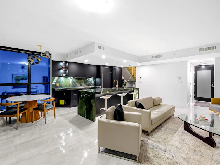 205 1455 Howe Street, Vancouver, BC, V6Z 1C2 - 7