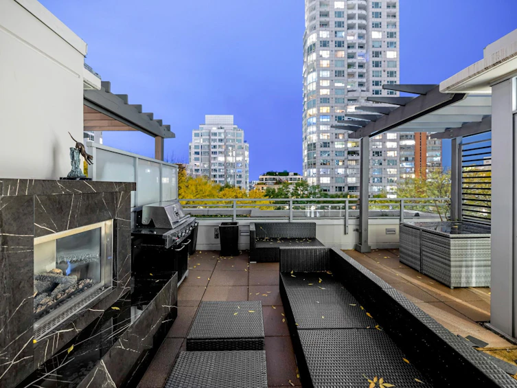 205 1455 Howe Street, Vancouver, BC, V6Z 1C2 - 35