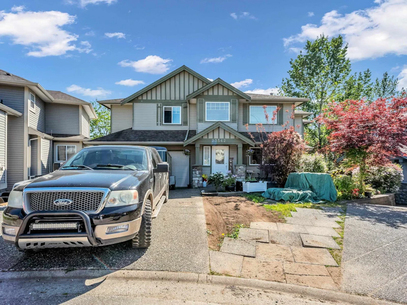 23562 112b Avenue, Maple Ridge BC V2W 1W7