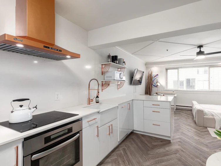 205-1940 Barclay Street, Vancouver, BC, V6G 1L3 - 3