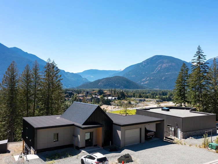 7668 Cerulean Drive, Pemberton, BC, V0N 2L3 - 9