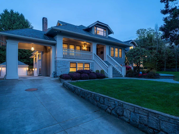 3560 Maple Street, Vancouver, BC, V6J 3V6 - 2