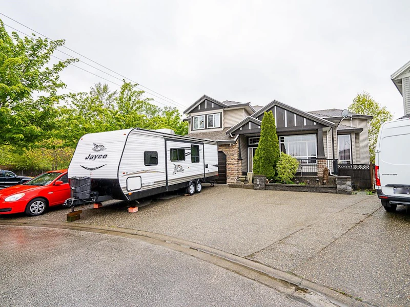 16748 64th Avenue, Surrey BC V3S 0W5