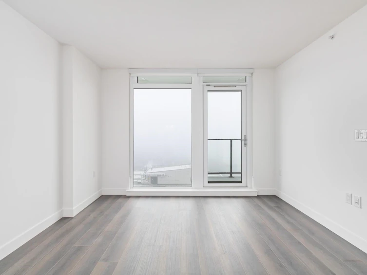 1901-8188 Fraser Street, Vancouver, BC, V5X 0J8 - 2