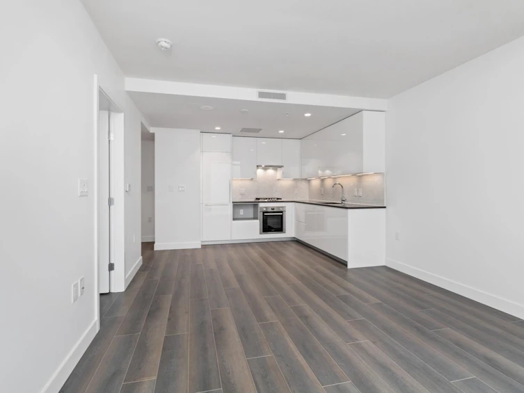1901-8188 Fraser Street, Vancouver, BC, V5X 0J8 - 4