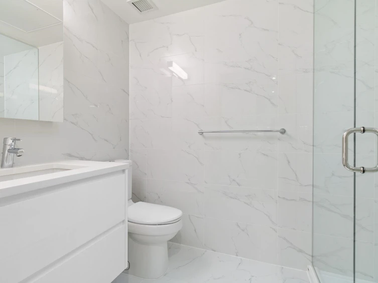 1901-8188 Fraser Street, Vancouver, BC, V5X 0J8 - 18