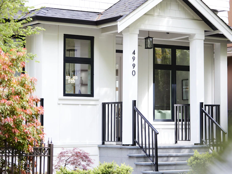 4990 Sherbrooke Street, Vancouver, BC, V5W 3M2 - 2
