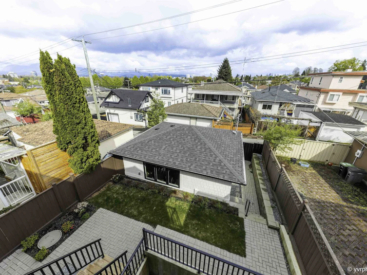 4990 Sherbrooke Street, Vancouver, BC, V5W 3M2 - 20