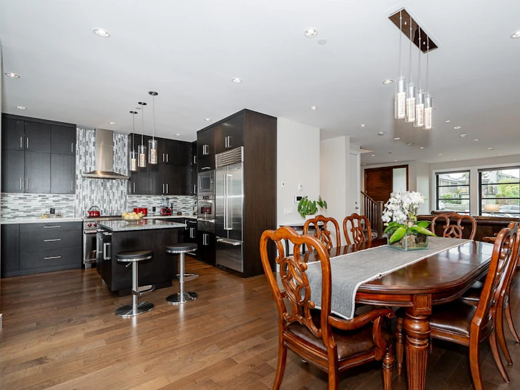 3621 Cambridge Street, Vancouver, BC, V5K 1M5 - 10