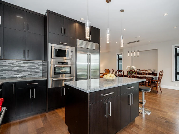 3621 Cambridge Street, Vancouver, BC, V5K 1M5 - 13
