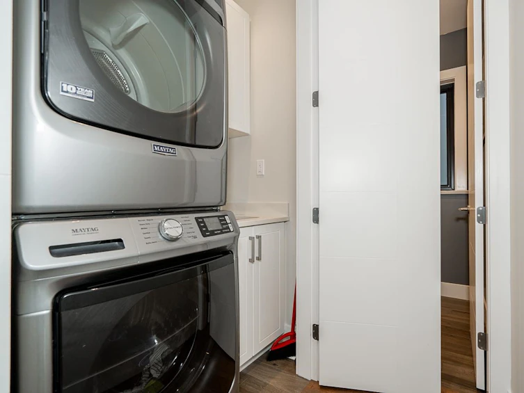 3621 Cambridge Street, Vancouver, BC, V5K 1M5 - 15