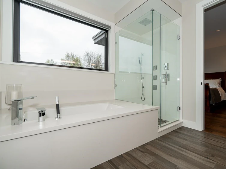 3621 Cambridge Street, Vancouver, BC, V5K 1M5 - 21