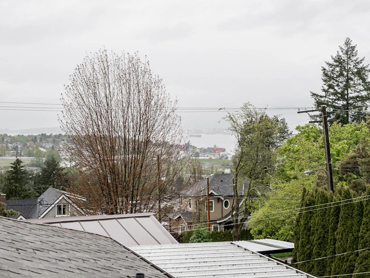 3621 Cambridge Street, Vancouver, BC, V5K 1M5 - 23