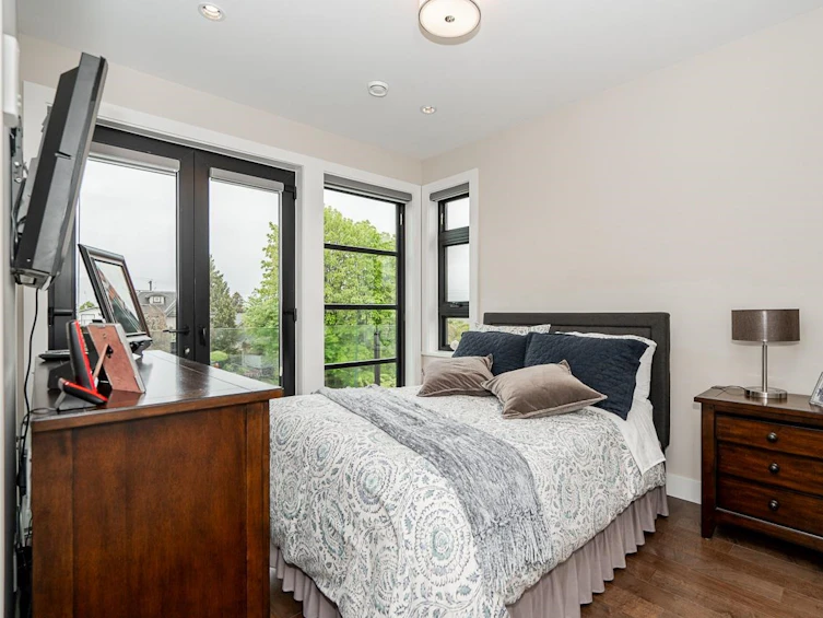 3621 Cambridge Street, Vancouver, BC, V5K 1M5 - 24