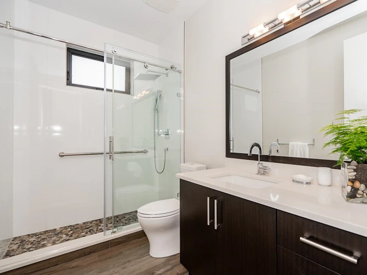 3621 Cambridge Street, Vancouver, BC, V5K 1M5 - 27