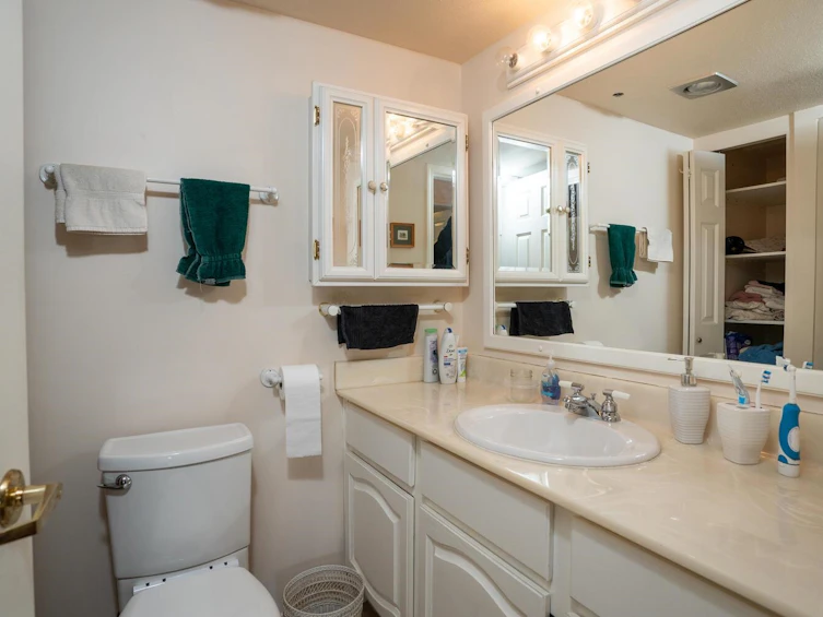 201-1150 54a Street, Delta, BC, V4M 4B5 - 22