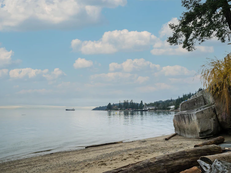 4001 Rose Crescent, West Vancouver, BC, V7V 2N6