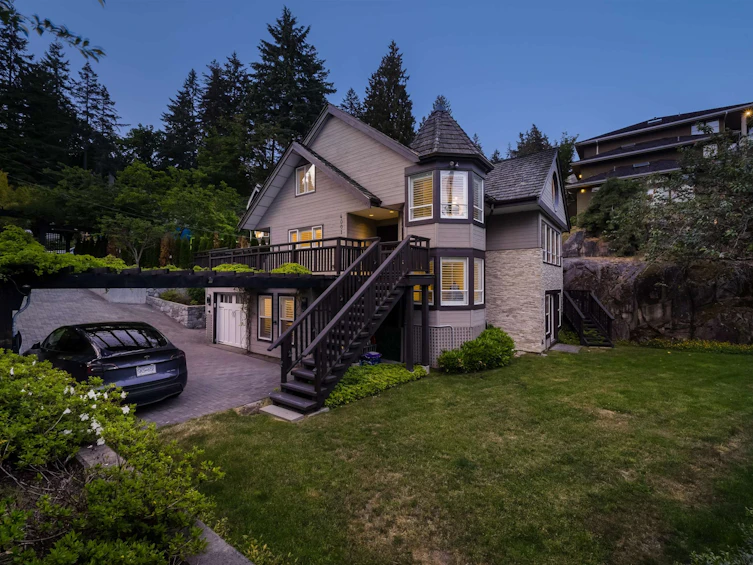 4001 Rose Crescent, West Vancouver, BC, V7V 2N6 - 34