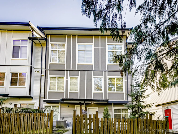 58-5867 129, Surrey, BC, V3X 0J4
