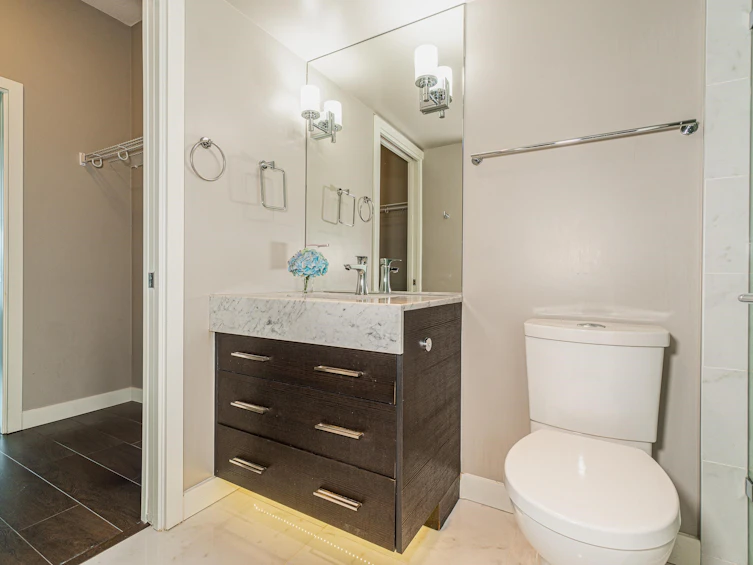 1815-6188 No. 3 Road, Richmond, BC, V6Y 0J3 - 9