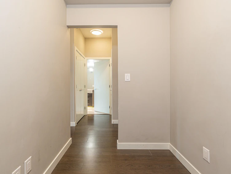 1815-6188 No. 3 Road, Richmond, BC, V6Y 0J3 - 11