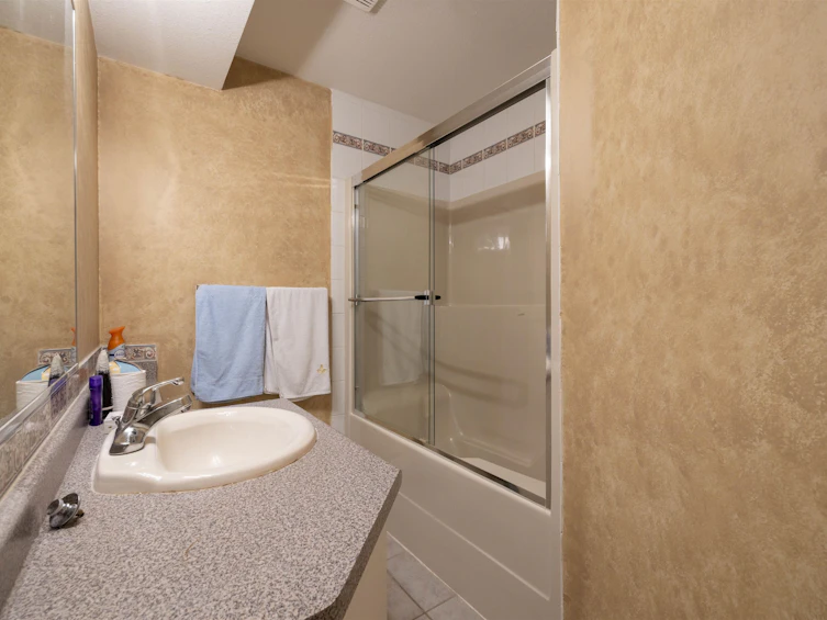 10819 166 Street, Surrey, BC, V4N 5E2 - 35