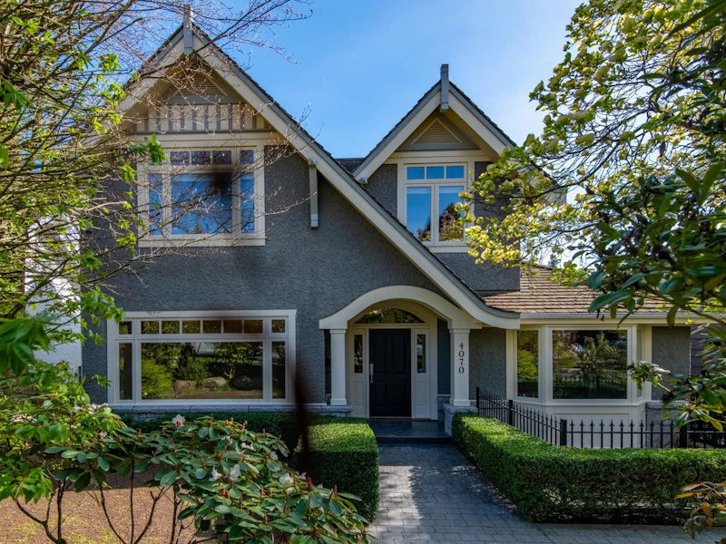 4070 W 34th Avenue, Vancouver BC V6N 2L7