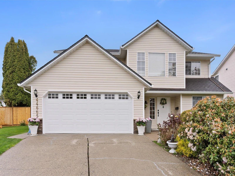 44665 Connaught Place, Chilliwack BC V2R 2Y6