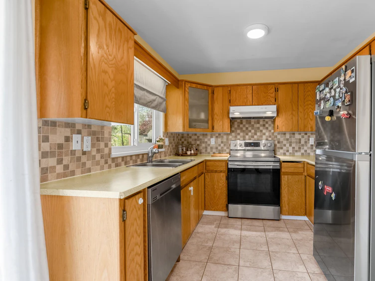 11601 231b Street, Maple Ridge, BC, V2X 0G8 - 26