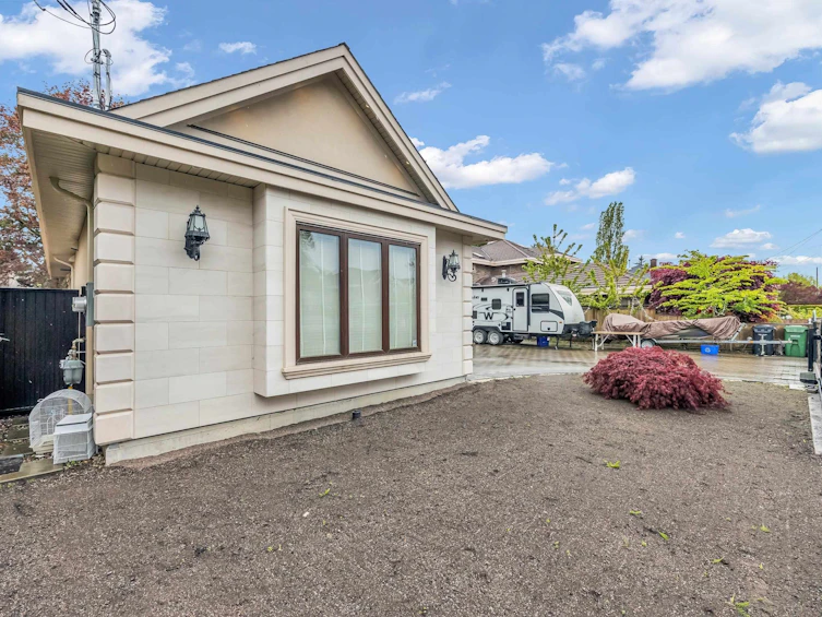 8380 Mowbray Road, Richmond, BC, V7A 2B7 - 3