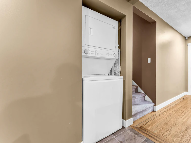 11126 147a Street, Surrey, BC, V3R 3W2 - 15