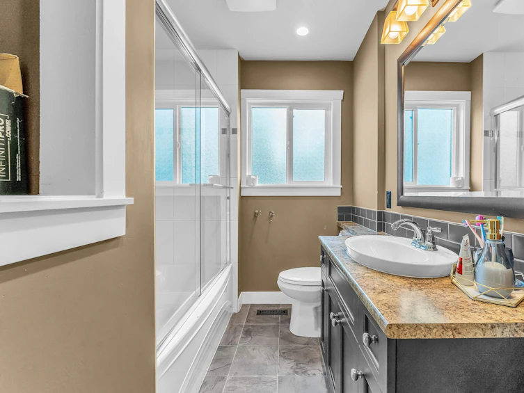 11126 147a Street, Surrey, BC, V3R 3W2 - 16
