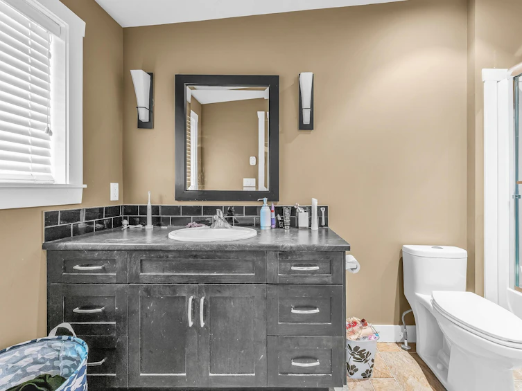 11126 147a Street, Surrey, BC, V3R 3W2 - 33