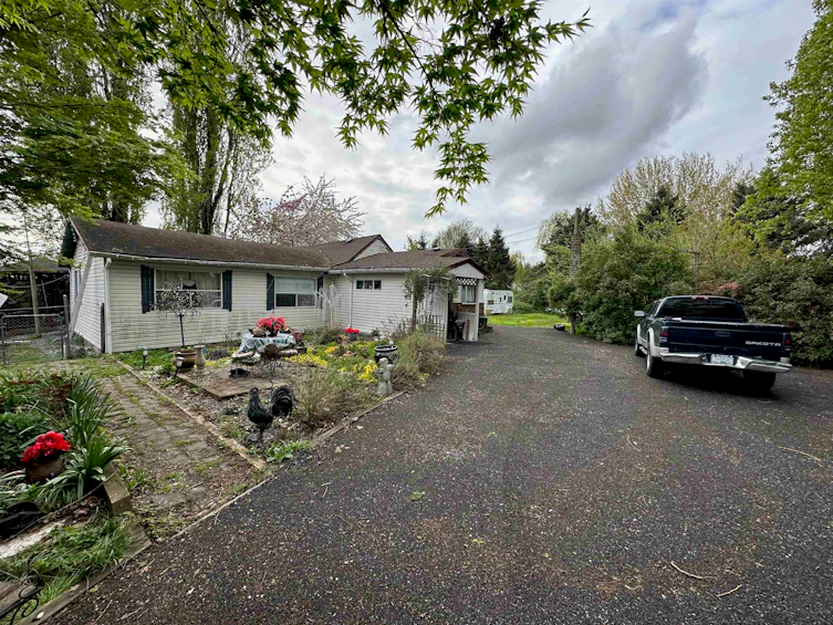 3409 180 Street, Surrey, BC, V3Z 1C6 - 2
