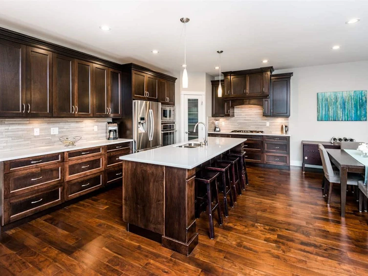 638 Austin Avenue, Coquitlam, BC, V3K 3N1 - 7