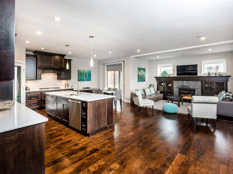 638 Austin Avenue, Coquitlam, BC, V3K 3N1 - 14