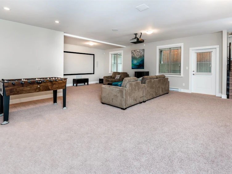 638 Austin Avenue, Coquitlam, BC, V3K 3N1 - 17