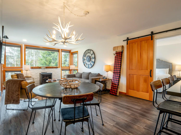 219/220-4905 Spearhead Place, Whistler, BC, V0N 1B4 - 4