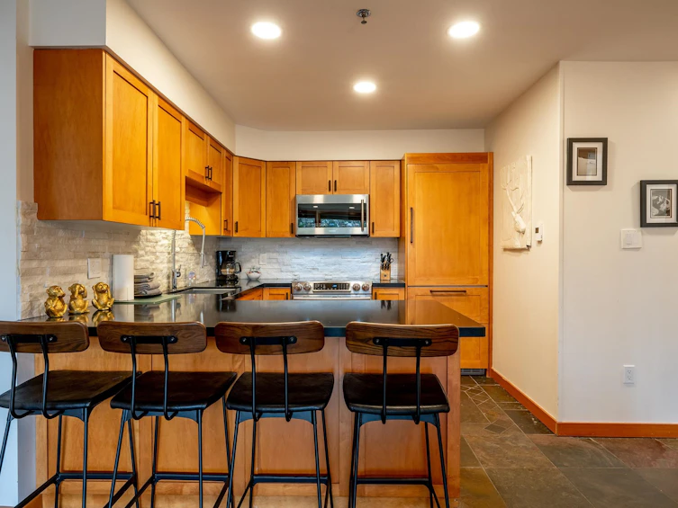 219/220-4905 Spearhead Place, Whistler, BC, V0N 1B4 - 8