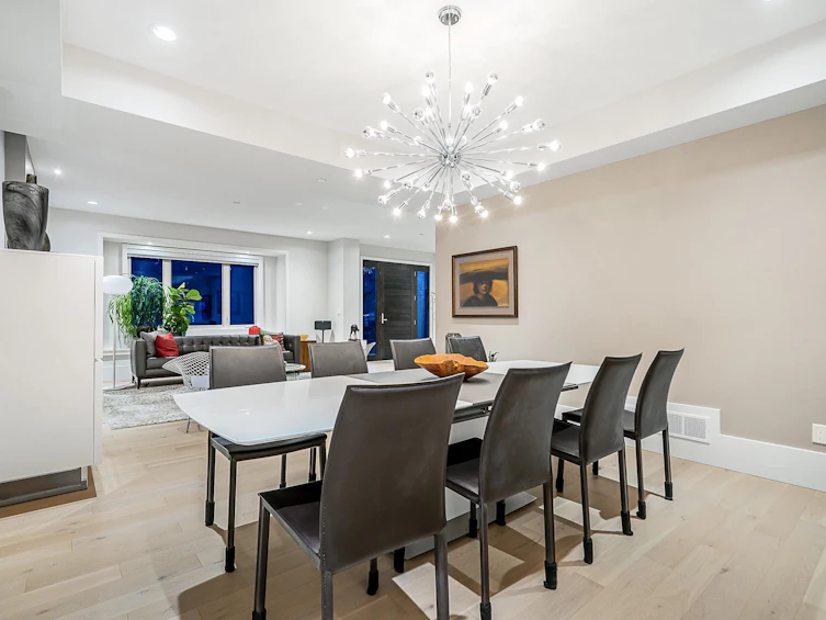 4062 Virginia Crescent, North Vancouver, BC, V7R 3Z1 - 7