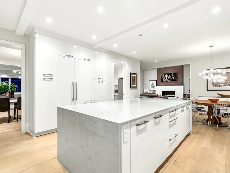 4062 Virginia Crescent, North Vancouver, BC, V7R 3Z1 - 14