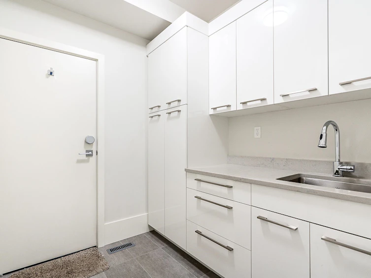 4062 Virginia Crescent, North Vancouver, BC, V7R 3Z1 - 20