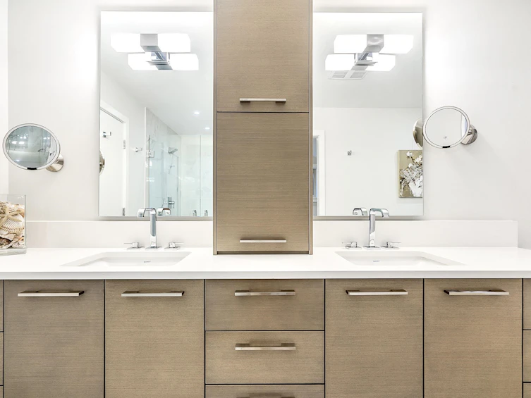4062 Virginia Crescent, North Vancouver, BC, V7R 3Z1 - 25