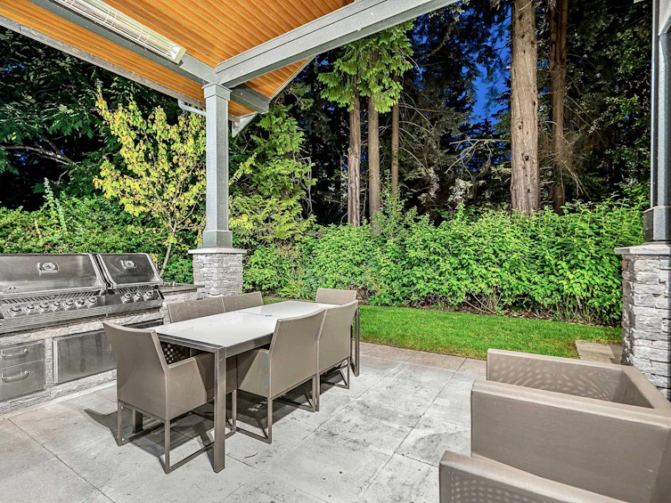 4062 Virginia Crescent, North Vancouver, BC, V7R 3Z1 - 36