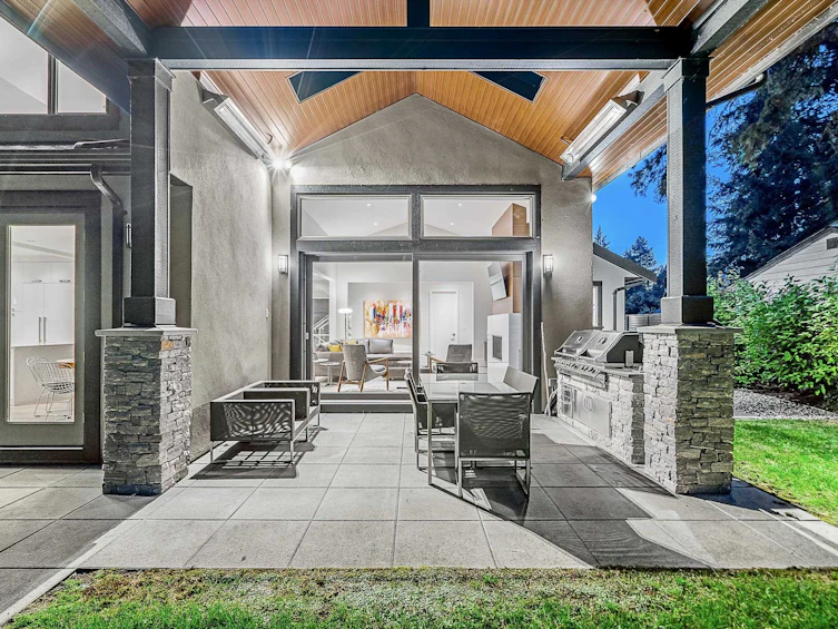 4062 Virginia Crescent, North Vancouver, BC, V7R 3Z1 - 37