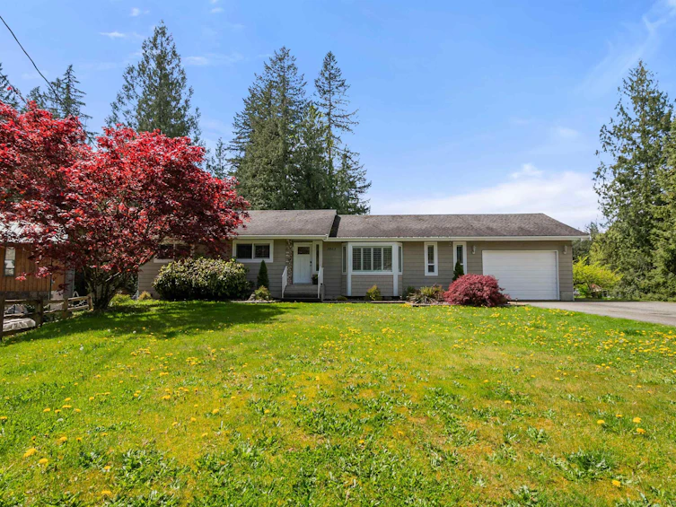 3863 Joyce Drive, Cultus Lake, BC, V2R 5A5 - 3